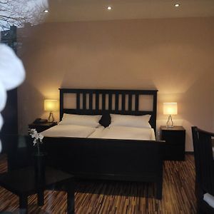 Kamer met een Queen Size Bed
